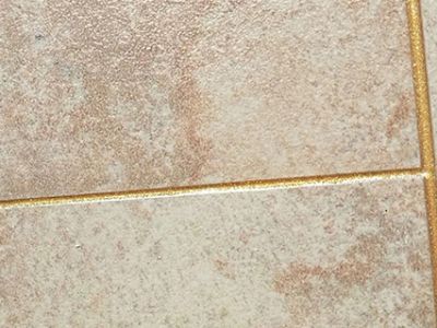 瓷磚美縫劑容易被污染嗎？