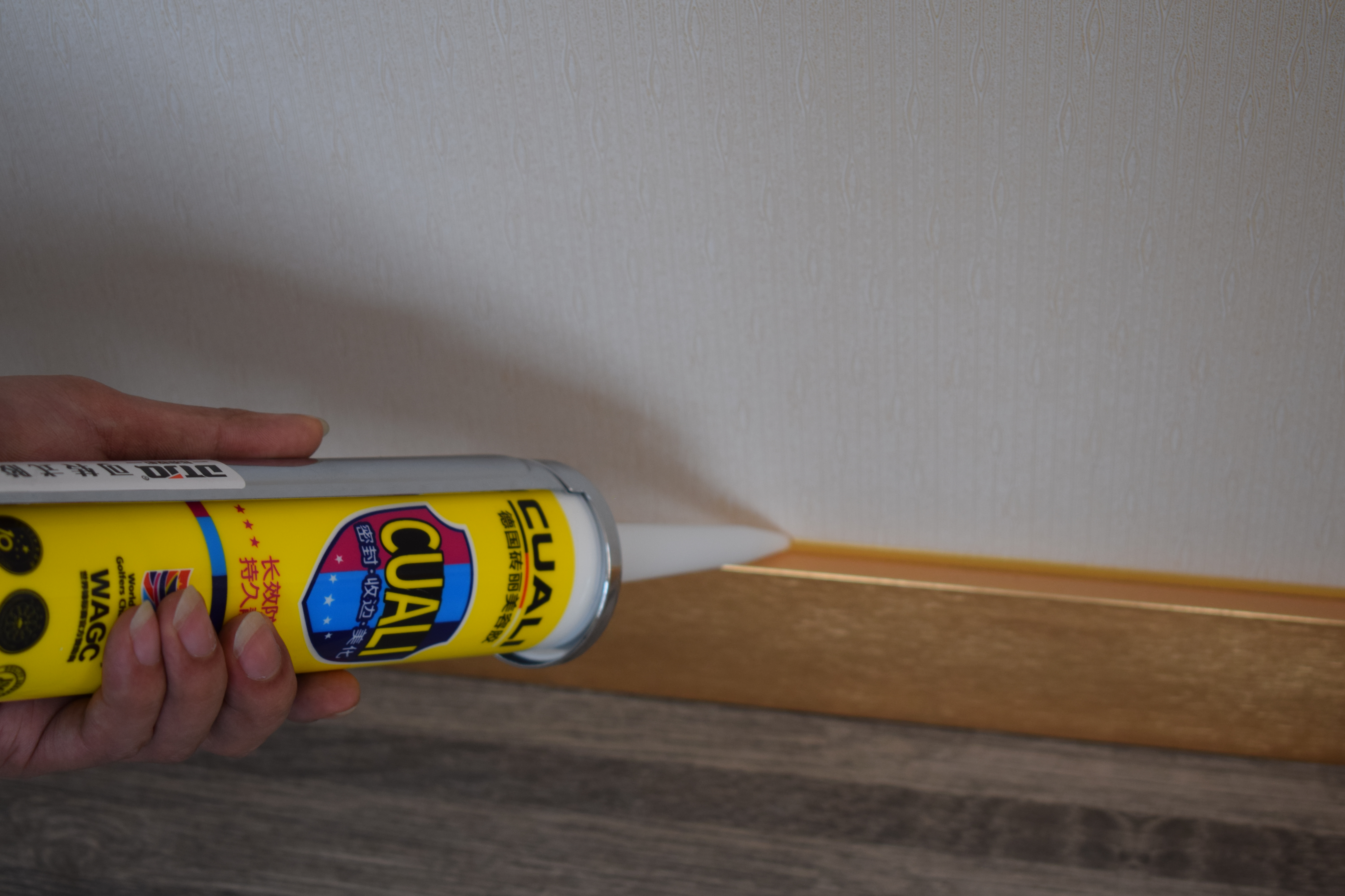 玻璃膠和美容膠，哪種更好？